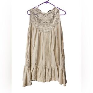 NWOT Davi & Dani tan colored boho midi dress with crochet neckline